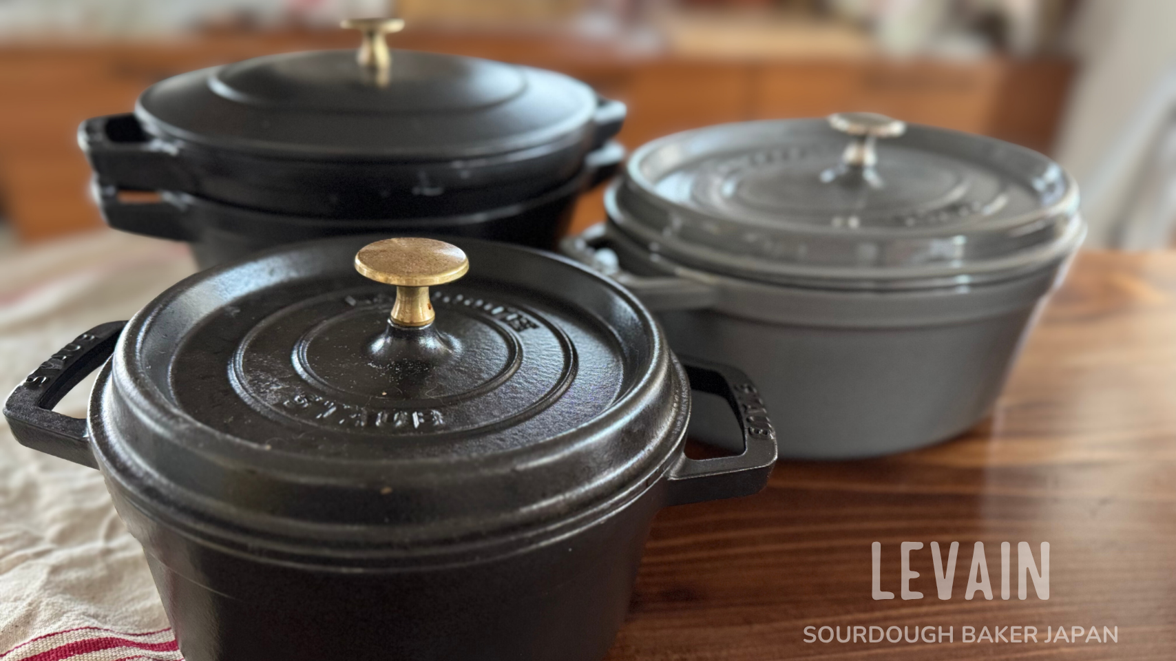 ストウブ鍋で劇的変化！オープンクラムのサワードウブレッドを実現するイチオシツール